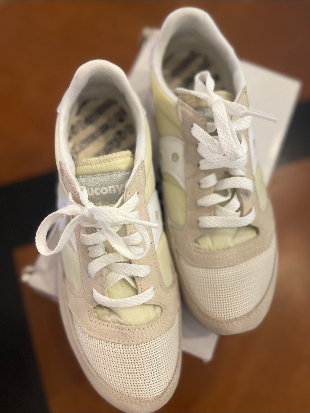 Saucony Women’s Tennis Shoes Beige and White